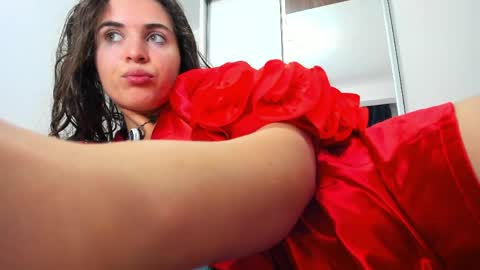 00ingrid00 online show from April 6, 7:31 am