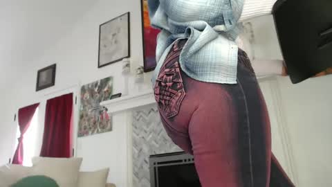 Aurora Willows online show from February 21, 3:54 pm