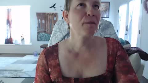 Aurora Willows online show from December 18, 4:45 pm