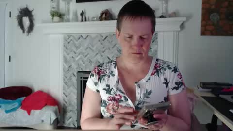 Aurora Willows online show from April 17, 1:40 am