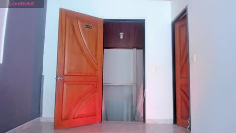 SALOME online show from January 7, 1:59 am