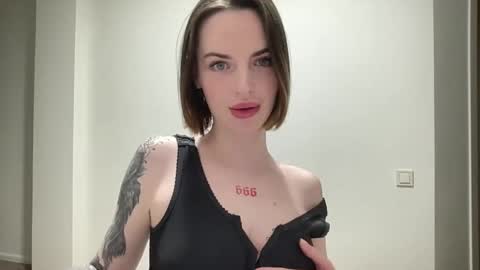 DOVE online show from November 11, 9:56 pm