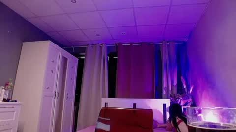 GLORYA online show from April 16, 6:25 am