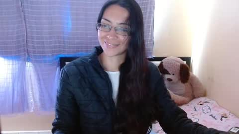 paola online show from October 8, 7:18 pm