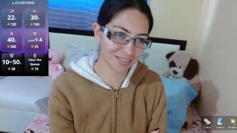 paola online show from December 17, 11:38 pm