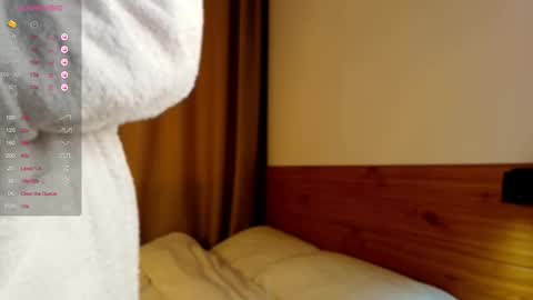 VICTORIA online show from September 26, 1:47 am