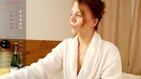 VICTORIA online show from September 10, 4:45 am