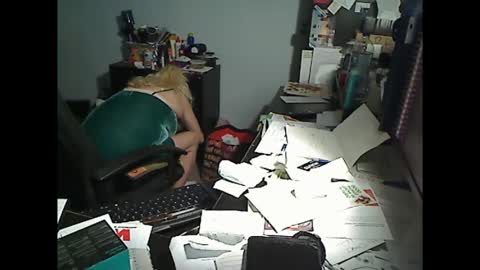 Susan online show from February 13, 1:51 am