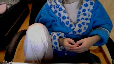 1your_hot_girls online show from March 11, 5:46 pm