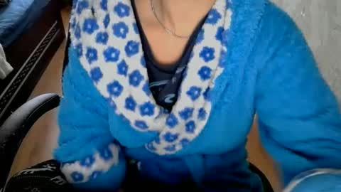 1your_hot_girls online show from January 4, 10:16 am