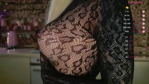     30 NOV  online show from April 6, 11:22 am