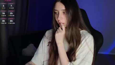 Lina       free control in pvt online show from April 5, 6:51 pm