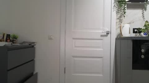 KARINA online show from April 24, 4:10 pm