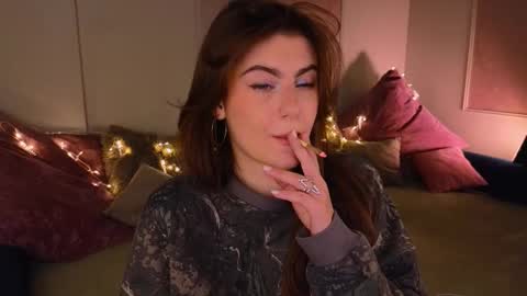 Willow online show from November 27, 9:28 pm