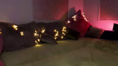 Willow online show from November 15, 12:11 am