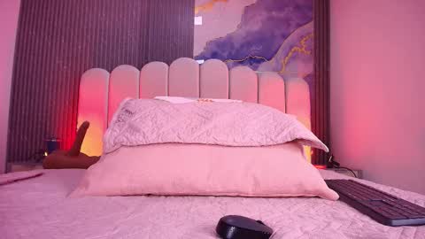  abby rouss online show from December 3, 3:09 am