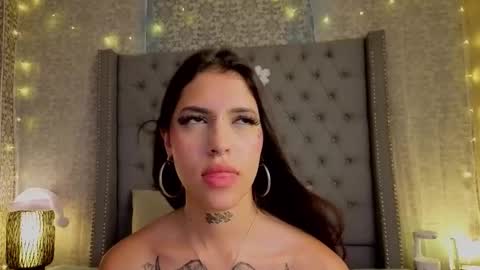  Abby  online show from December 14, 8:36 pm