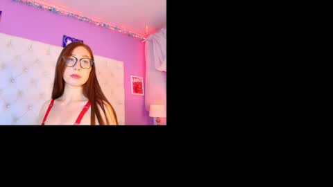 Abril  online show from February 15, 7:50 pm