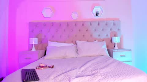 Agatha online show from December 8, 8:58 pm