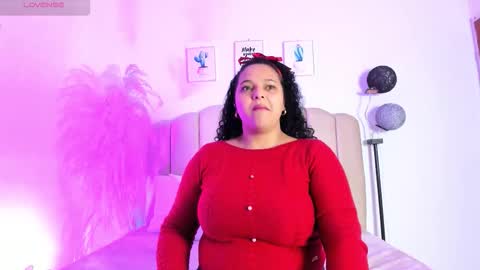 _aithanaa_ online show from February 13, 10:11 pm