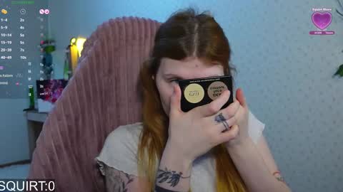 Snapshot of _aleksa chatting on March 5, 9:27 am Alexa online show from March 5, 9:27 am