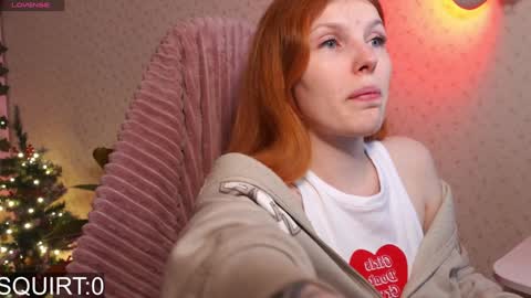 Snapshot of _aleksa chatting on December 31, 8:04 am Alexa online show from December 31, 8:04 am