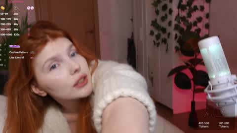 Snapshot of _aleksa chatting on December 12, 7:04 pm Alexa online show from December 12, 7:04 pm