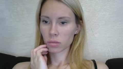 Snapshot of _alex1819 chatting on October 16, 7:11 am _alex1819 online show from October 16, 7:11 am