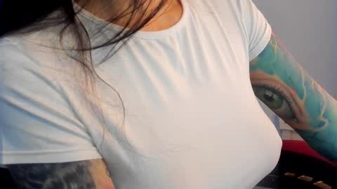  Alice  online show from December 30, 10:01 pm