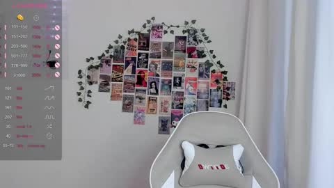 Snapshot of _alissaa_ chatting on October 19, 2:08 pm Alice online show from October 19, 2:08 pm