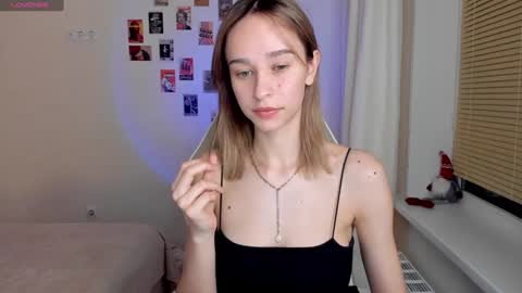 Snapshot of _alissaa_ chatting on January 19, 9:02 pm Alice online show from January 19, 9:02 pm