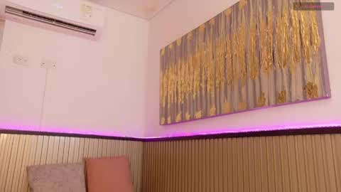 _aria_carter_ online show from April 11, 12:31 pm