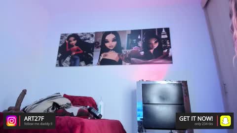 Ariana  online show from December 17, 9:35 am