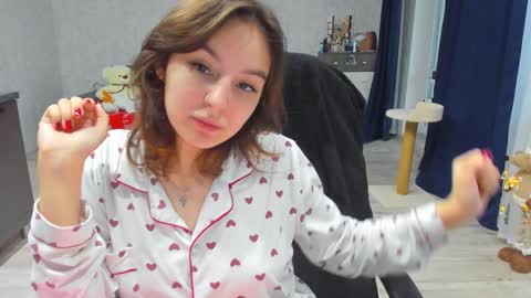 Snapshot of _arina_cox__ chatting on December 3, 10:48 am Arina online show from December 3, 10:48 am