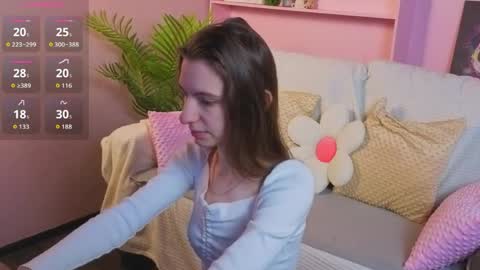 _ash_leyy_ online show from May 17, 1:27 am