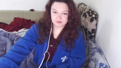 Snapshot of _bella_28 chatting on February 20, 10:37 am em online show from February 20, 10:37 am