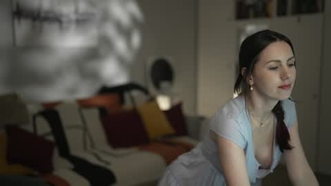 Snapshot of _blackbee_ chatting on September 12, 11:50 am Lili online show from September 12, 11:50 am