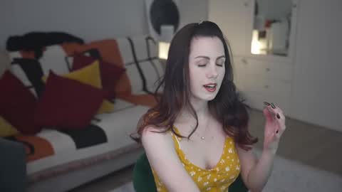 Snapshot of _blackbee_ chatting on February 27, 10:26 am Lili online show from February 27, 10:26 am