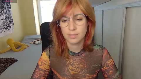 Laura online show from June 12, 9:39 am
