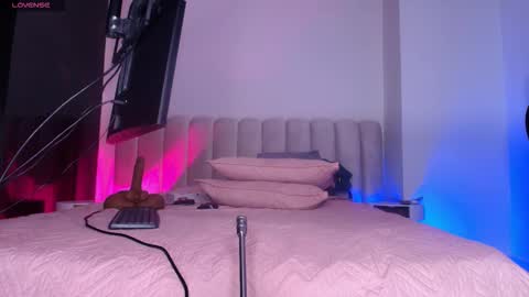 Britany online show from November 22, 3:20 am