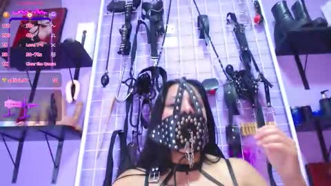 Bella online show from November 22, 2:36 am