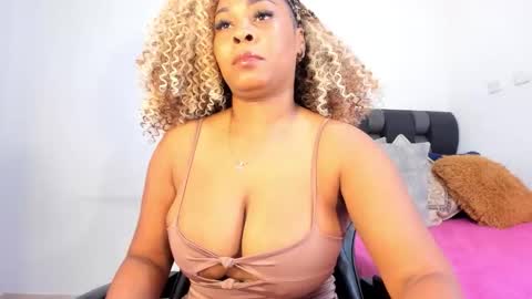 _charlottedavis online show from March 16, 10:57 pm