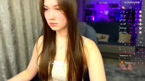 _chloe_miller_ online show from September 21, 7:45 pm