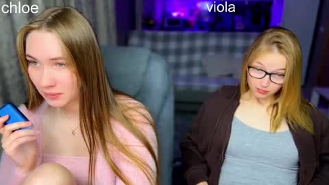 _chloe_miller_ online show from October 6, 7:40 pm