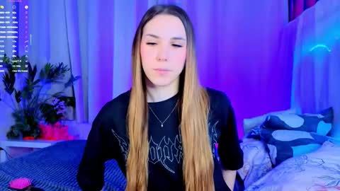 Cindy . online show from November 28, 6:49 am