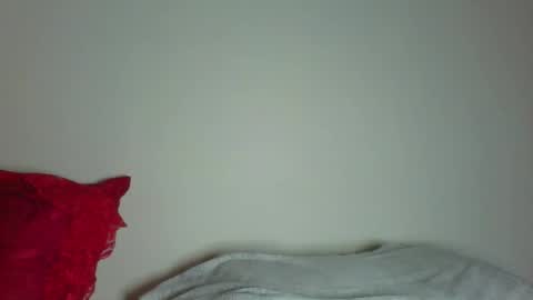 clara online show from May 13, 7:19 pm