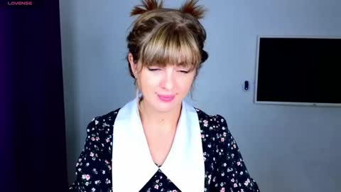 D online show from October 21, 5:44 am