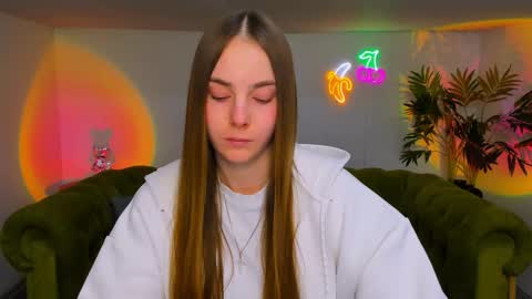 Erika online show from December 4, 7:14 pm