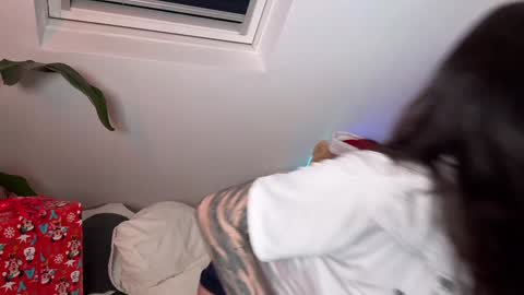 squirt queen Jasmine Im saving up for a ticket to Thailand and you help me and tip 999tk or more     online show from December 1, 7:49 pm