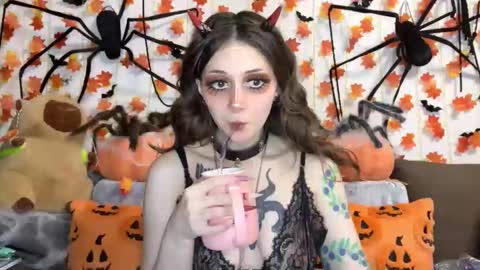 Kate online show from October 11, 5:37 pm